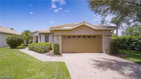 487 Preswick Ln, Naples FL - photo 20 of 47