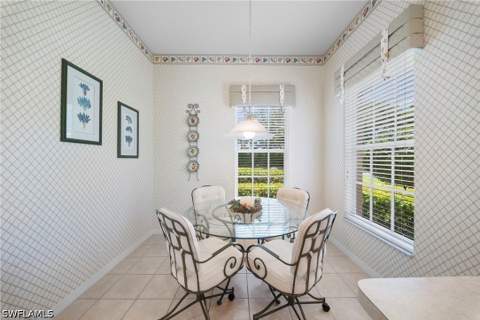 487 Preswick Ln, Naples FL - photo 23 of 47