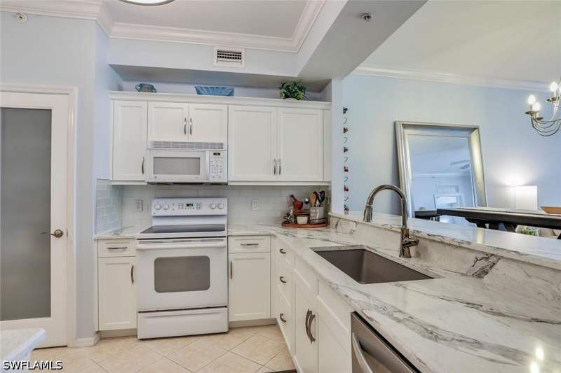 2 bedroom Condominium at 3996 Bishopwood Ct E 103, Bishopwood East III, Naples — photo 4