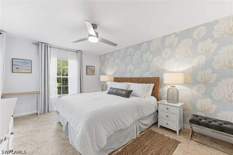 887 Gulf Pavilion Dr 203, Naples FL - photo 17 of 31