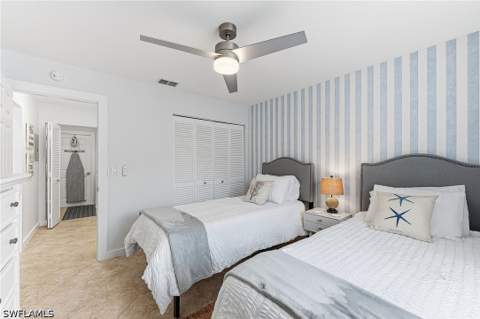 887 Gulf Pavilion Dr 203, Naples FL - photo 23 of 31