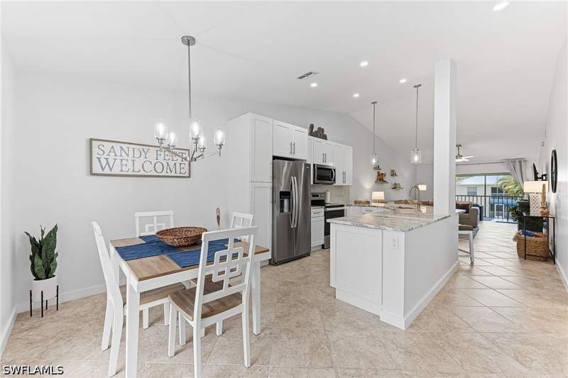 2 bedroom Condominium at 887 Gulf Pavilion Dr 203, Pavilion Club, Naples — photo 4