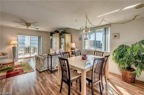 4541 Bay Beach Ln 341, Fort Myers Beach FL - photo 15 of 35