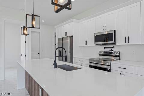 722 Phelps St E, Lehigh Acres FL - photo 10 of 27
