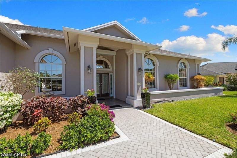 3 bedroom SingleFamilyResidence at 2035 Castle Garden Ln, Imperial Golf Estates, Naples — photo 3