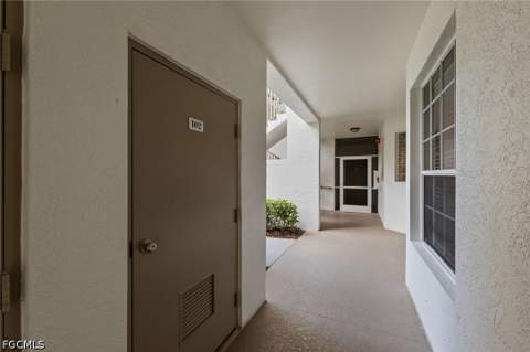 8239 Parkstone Pl 102, Naples FL - photo 23 of 50