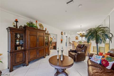 8239 Parkstone Pl 102, Naples FL - photo 7 of 50