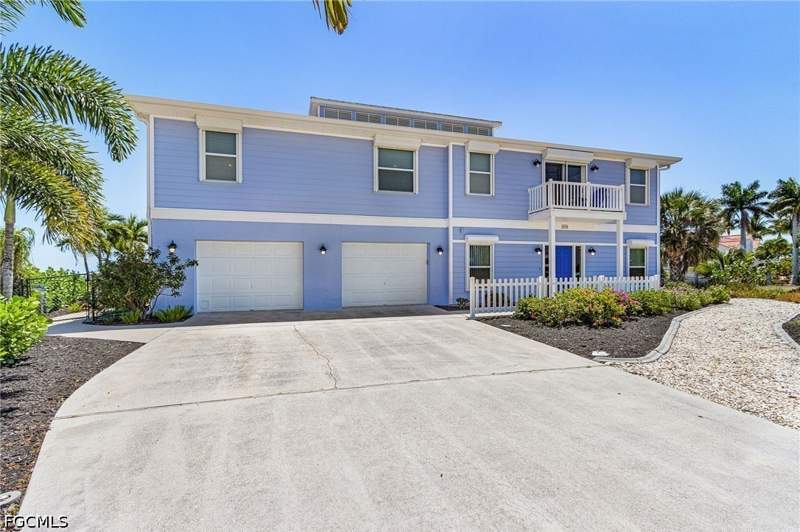 3 bedroom SingleFamilyResidence at 2096 Macadamia St, Pine Island Shores Unit 11, St James City — photo 2