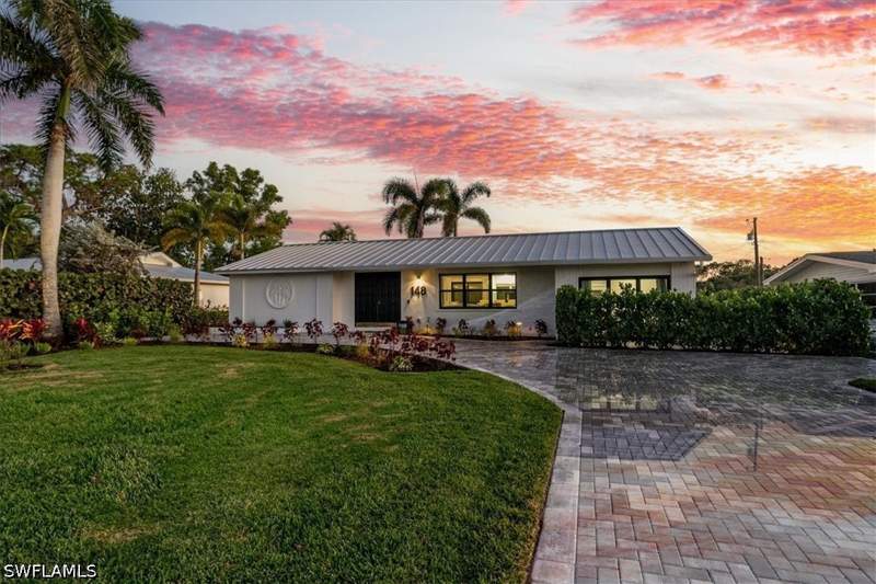 3 bedroom SingleFamilyResidence at 148 1st St, Bonita Shores, Bonita Springs — photo 2