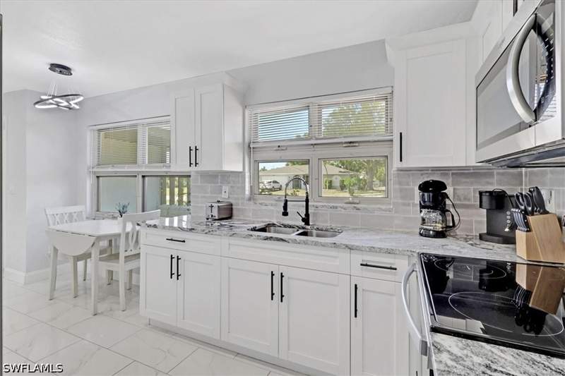 3 bedroom SingleFamilyResidence at 1510 SE 33rd St, Cape Coral, Cape Coral — photo 4