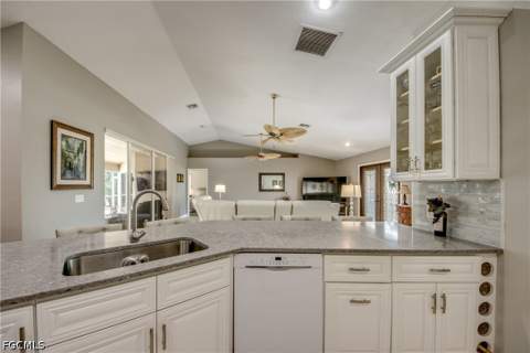 2301 SW 28th Ln, Cape Coral FL - photo 12 of 45