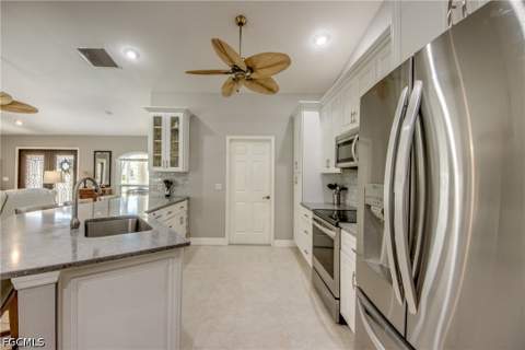 2301 SW 28th Ln, Cape Coral FL - photo 15 of 45