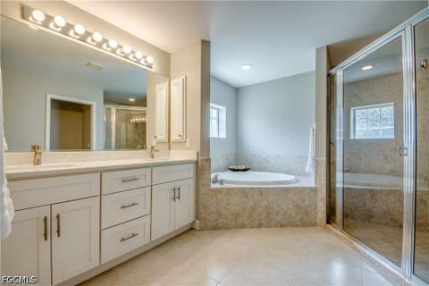 2301 SW 28th Ln, Cape Coral FL - photo 16 of 45