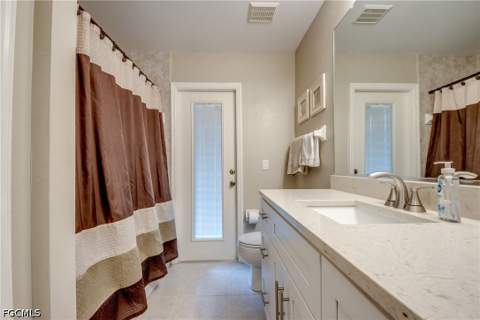 2301 SW 28th Ln, Cape Coral FL - photo 19 of 45