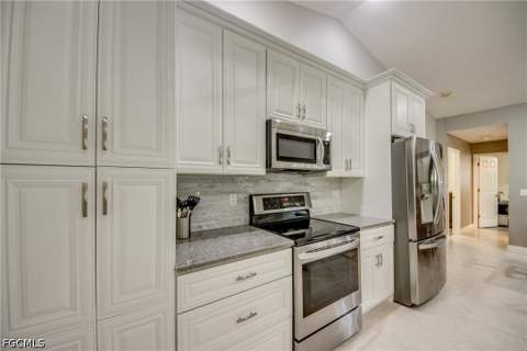 2301 SW 28th Ln, Cape Coral FL - photo 7 of 45