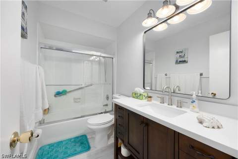 1513 Edgewater Cir, Fort Myers FL - photo 10 of 29