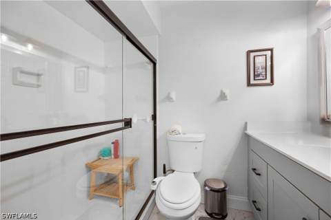1513 Edgewater Cir, Fort Myers FL - photo 16 of 29