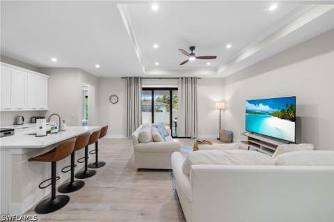 3012 Pine Tree Dr, Naples FL - photo 12 of 43