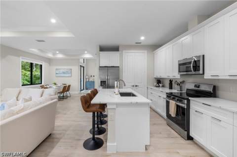 3012 Pine Tree Dr, Naples FL - photo 15 of 43