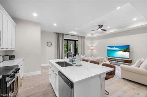 3012 Pine Tree Dr, Naples FL - photo 16 of 43