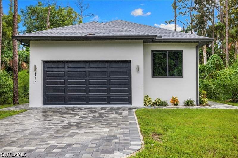 4 bedroom SingleFamilyResidence at 3012 Pine Tree Dr, Hallendale, Naples — photo 3