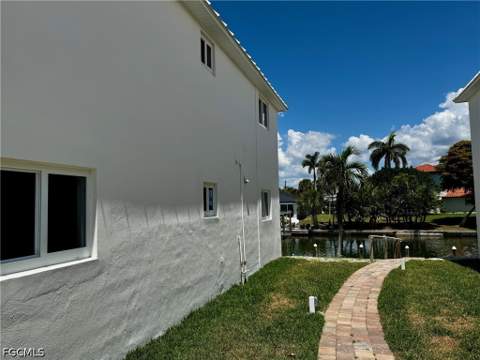 805 E Gulf Dr B4, Sanibel FL - photo 6 of 23