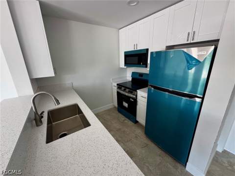 805 E Gulf Dr B4, Sanibel FL - photo 9 of 23