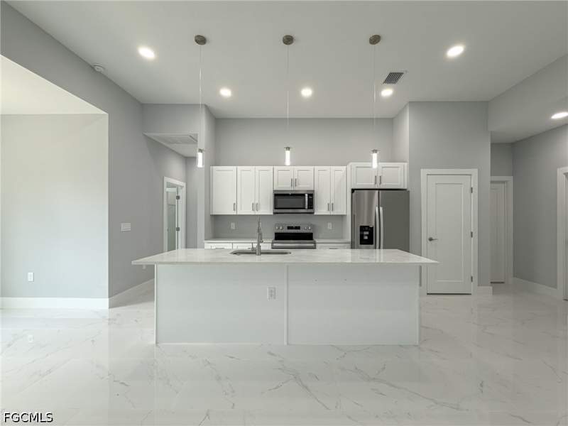 3 bedroom SingleFamilyResidence at 438 Raymer St, Southwood, Lehigh Acres — photo 3