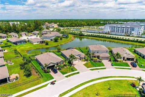 2707 Tarragona Ct, Cape Coral FL - photo 6 of 50
