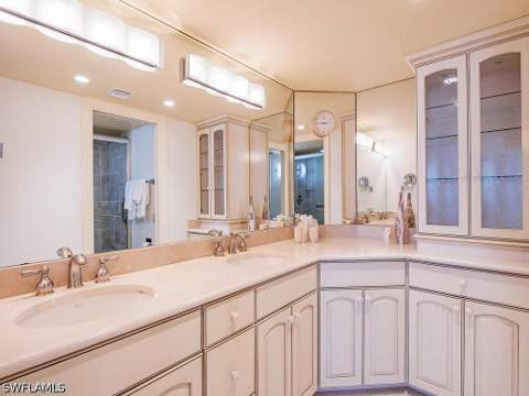 4005 Gulf Shore Blvd N 903, Naples FL - photo 9 of 15