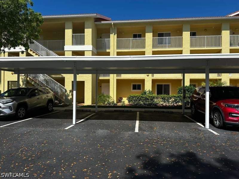 2 bedroom Condominium at 8244 Key Royal Cir 616, Key Royal Condominiums, Naples — photo 4