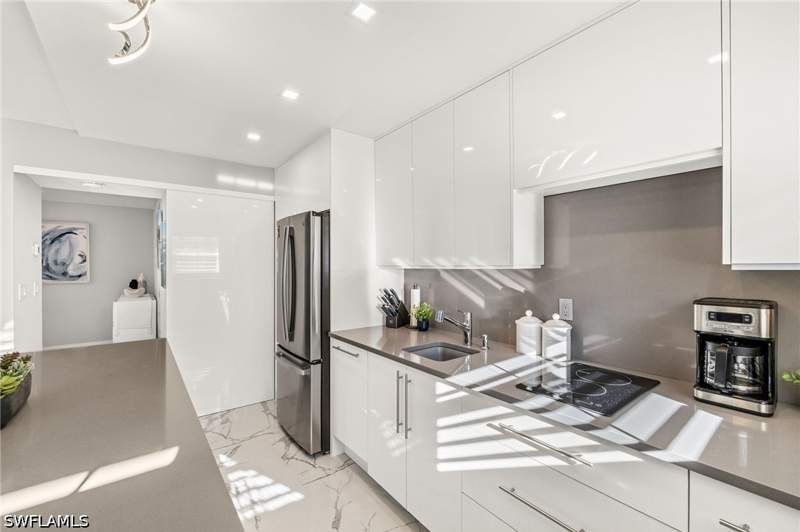 1 bedroom Condominium at 980 7th Ave S 109, Castleton Gardens, Naples — photo 4