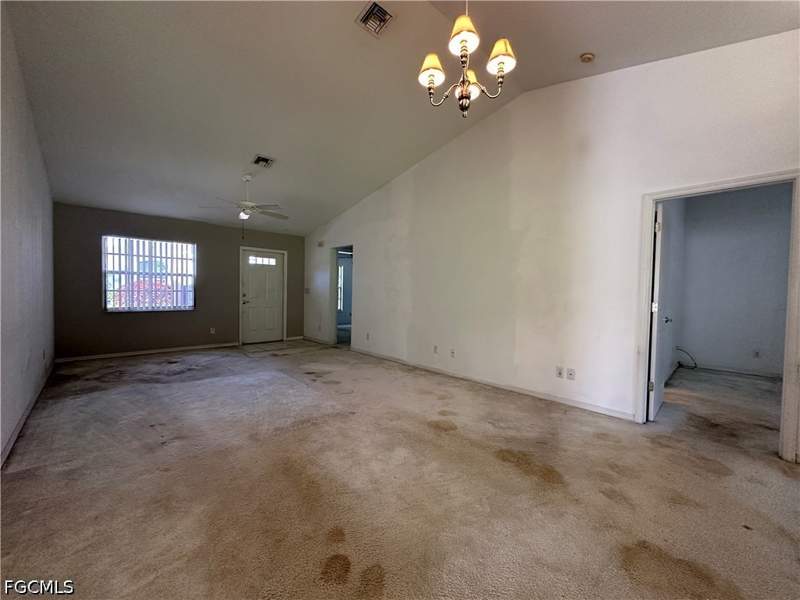 2 bedroom SingleFamilyResidence at 3370 Sabal Springs Blvd, Sabal Springs Golf And Racquet Club, North Fort Myers — photo 3