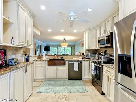 800 Misty Pines Cir 202, Naples FL - photo 8 of 40