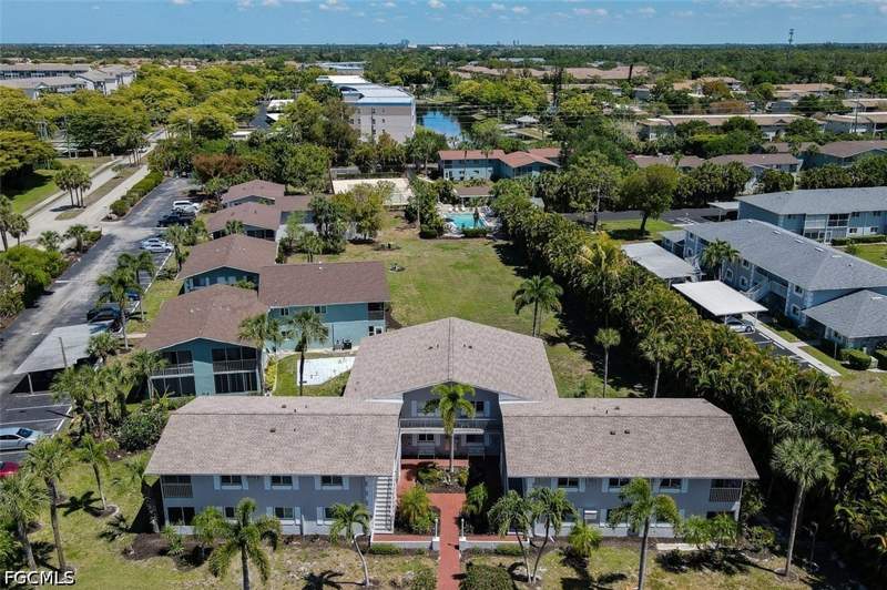 2 bedroom Condominium at 8141 Country Rd 203, Gladiolus Gardens Condo Assn, Fort Myers — photo 3