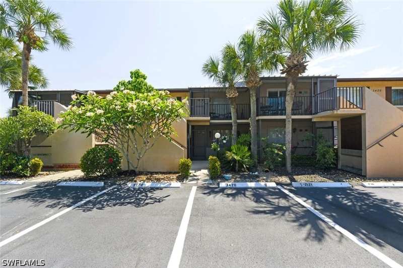 2 bedroom Condominium at 3420 Frosty Way 4910, Winterpark, Naples — photo 1