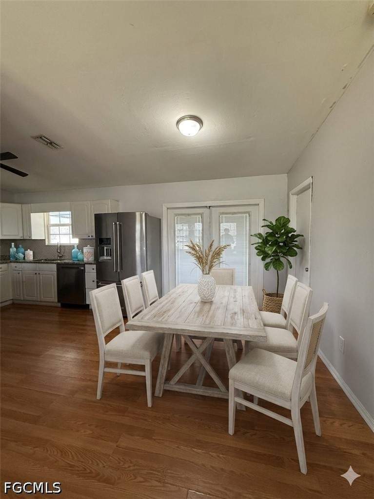 3 bedroom SingleFamilyResidence at 900 NE 18th Ter, Cape Coral, Cape Coral — photo 4