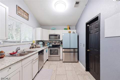 4022 E Sunflower Cir, Labelle FL - photo 13 of 26