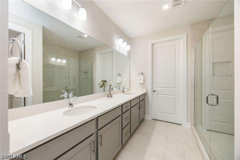 183 Indies Dr E 202, Naples FL - photo 12 of 23