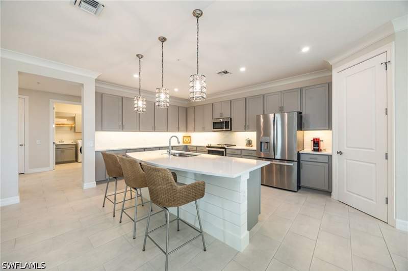 3 bedroom Condominium at 183 Indies Dr E 202, Antilles, Naples — photo 5