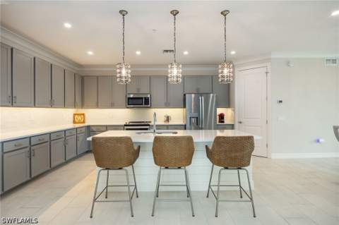 183 Indies Dr E 202, Naples FL - photo 7 of 23
