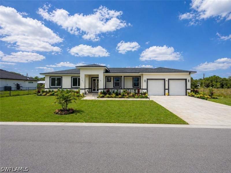 4 bedroom SingleFamilyResidence at 1715 McArthur Ave, Lehigh Acres, Lehigh Acres — photo 5