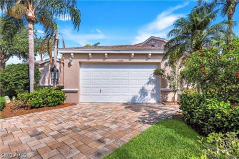 15040 Sterling Oaks Dr, Naples FL - photo 11 of 37