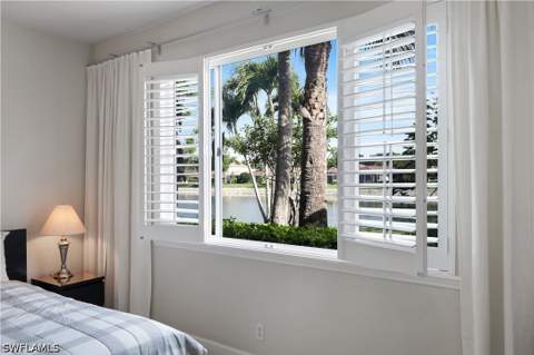 15040 Sterling Oaks Dr, Naples FL - photo 16 of 37