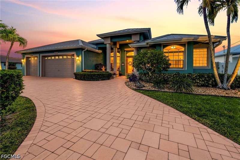 4 bedroom SingleFamilyResidence at 4203 Pelican Blvd, Cape Coral, Cape Coral — photo 1