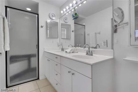 320 Robin Hood Cir 101, Naples FL - photo 17 of 36