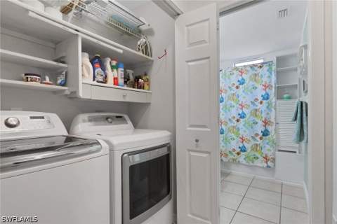 320 Robin Hood Cir 101, Naples FL - photo 23 of 36