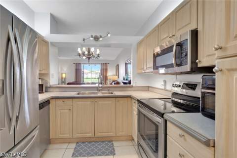 320 Robin Hood Cir 101, Naples FL - photo 6 of 36