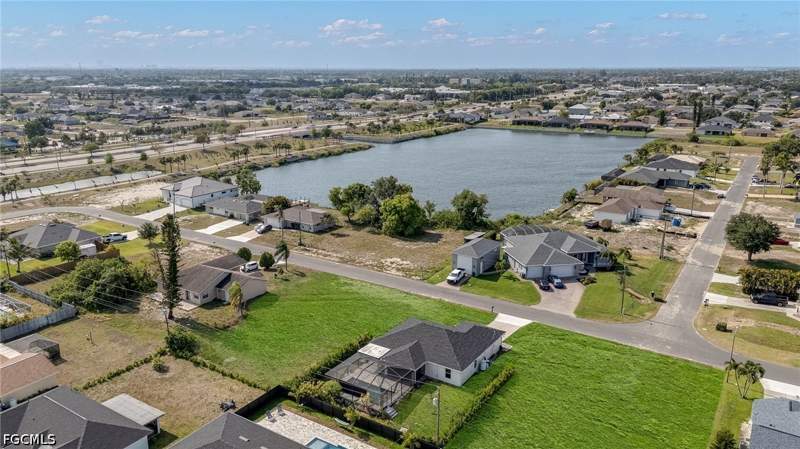 3 bedroom SingleFamilyResidence at 1417 NE 13th St, Cape Coral, Cape Coral — photo 3