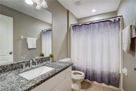 1427 NE Juanita Pl, Cape Coral FL - photo 12 of 28
